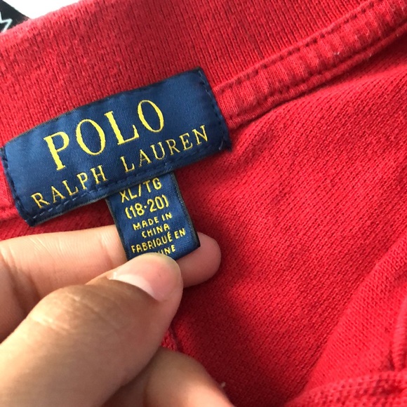 Polos - Picture 2 of 5